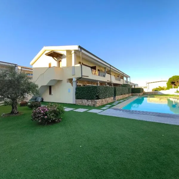The pool house - Il Gabbiano, hotel i Palau