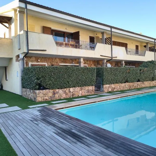 The pool house - Il Gabbiano, hotel v destinácii Palau