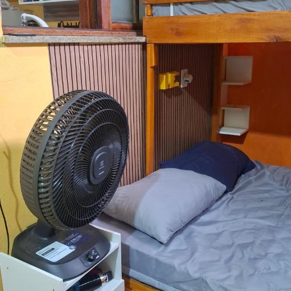 Ótima casa perto de mercados pracinha e posto de gasolina - Foto 2