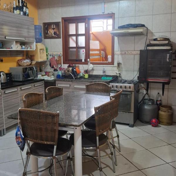 Ótima casa perto de mercados pracinha e posto de gasolina - Foto 4