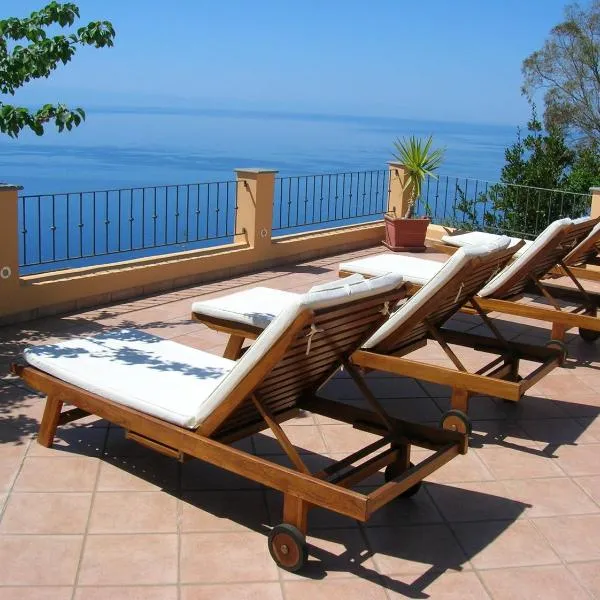 Resort Al Belvedere Salina, hotel Leniben