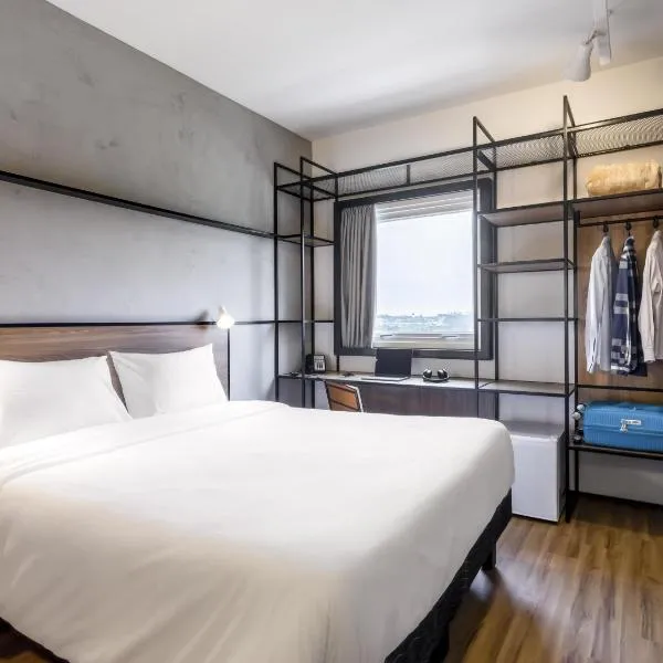 Ibis Aruja, хотел в Аружа