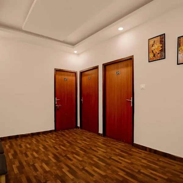 Super Townhouse Gola Road Patna Formerly Pranjal Inn, khách sạn ở Dānāpur