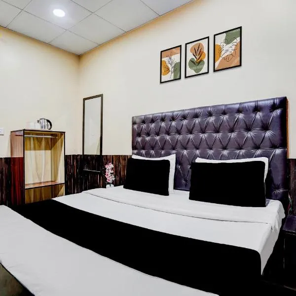Collection O by OYO Burlton Park Jalandhar Formerly Hotel R1 Inn: Jalandhar şehrinde bir otel