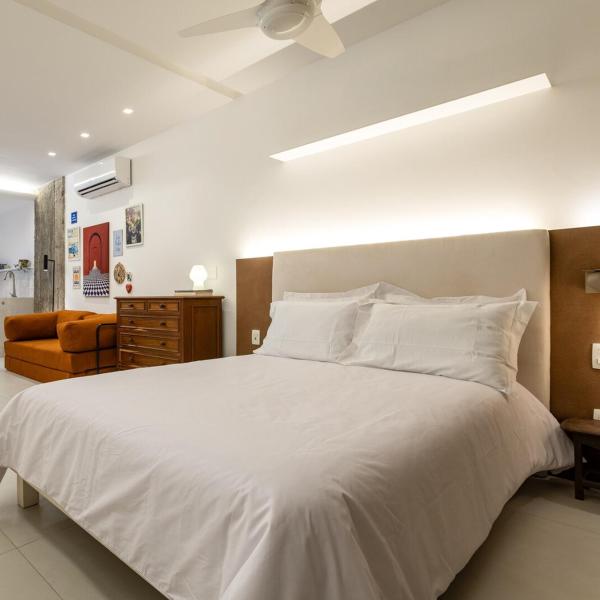 Charmoso apartamento com quintal a 2 quadras da praia de Copacabana
