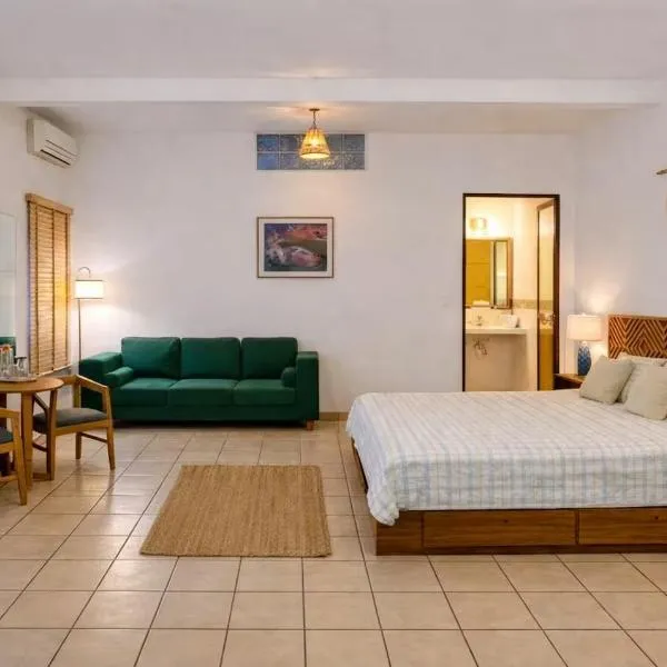 Suite in BEST neighborhood in Oaxaca, hotel u gradu 'Oaxaca'