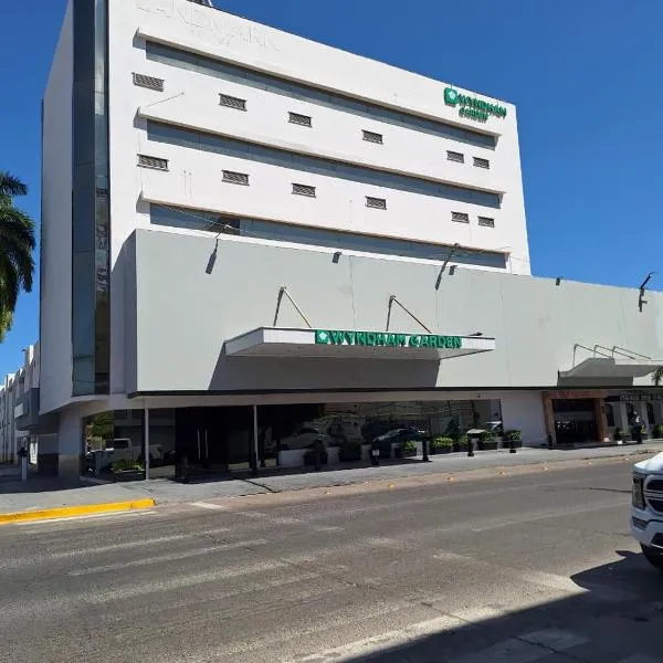 Wyndham Garden Los Mochis Plaza Inn, hotel u gradu 'Los Mochis'