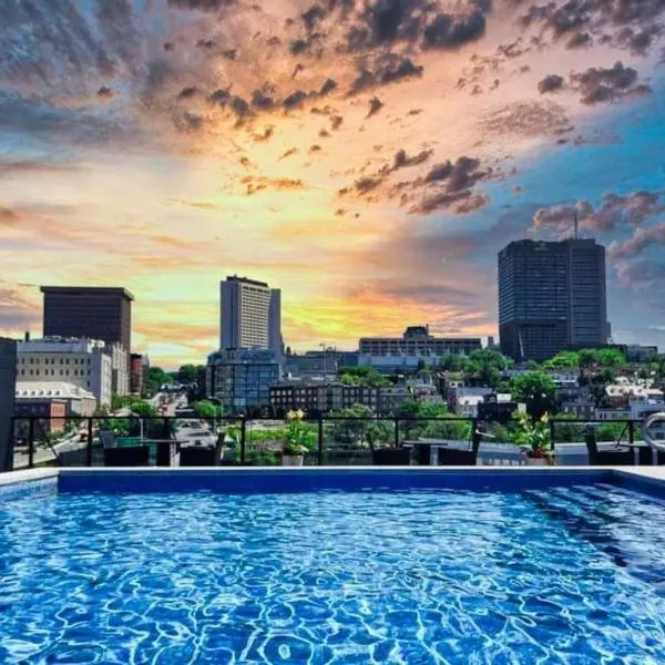 2CH - ACGymRooftop poolSmart TV: Quebec şehrinde bir otel