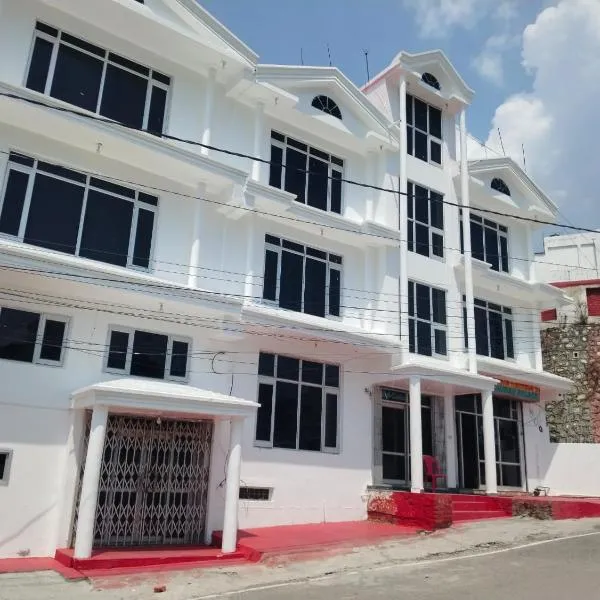 Hotel Gaurav Palace, hotel v destinaci Tehri-Garhwāl