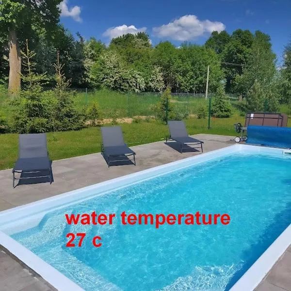 B10 Komfort Dom z 4 sypialniami Alpakami & Basen SPA – hotel w mieście Ełk