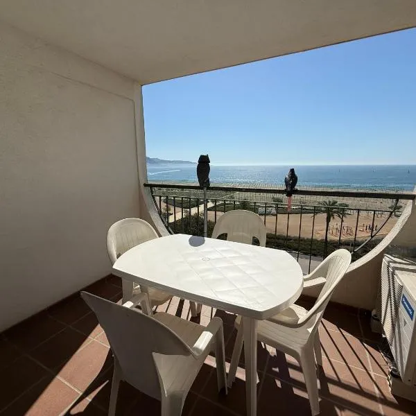 AwayDays - Apartamento en la 7a planta vista mar!, hotel sa Empuriabrava