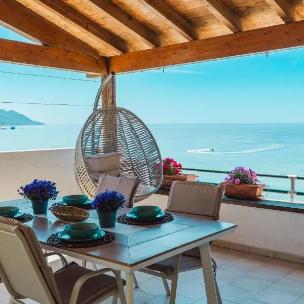 Viesnīca Corfu Glyfada Beach Apartment 91 pilsētā Glifāda