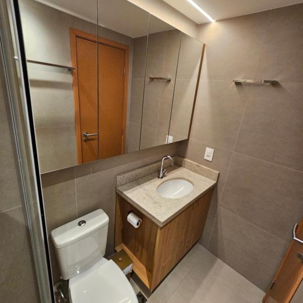 Studio Barra no 15 Andar com piscina panorâmica a 550m da Praia - Foto 3
