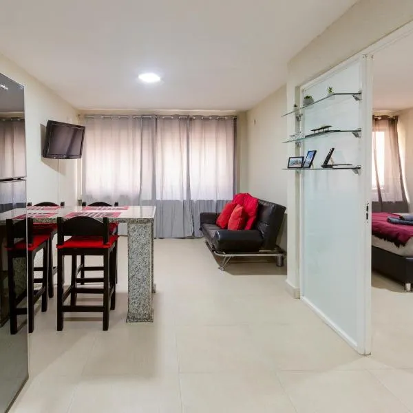 Viesnīca Porlamar Work & Stay Apartment con piscina y WIFI pilsētā Porlamara