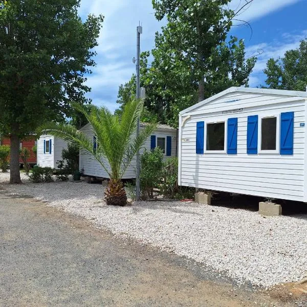 Vias Plage Camping Salisses, hotel i Vias