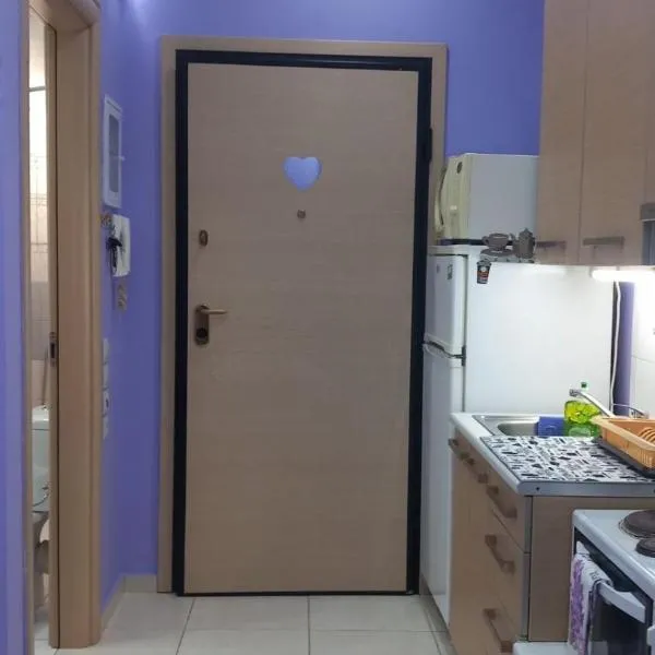 Small nest, hotel a Patra