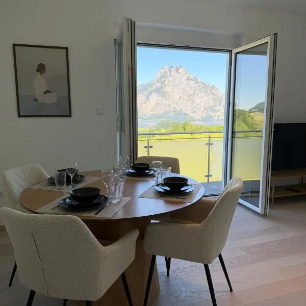 Apartment am Traunsee mit Panorama Seeblick 2, viešbutis mieste Traunkirchenas