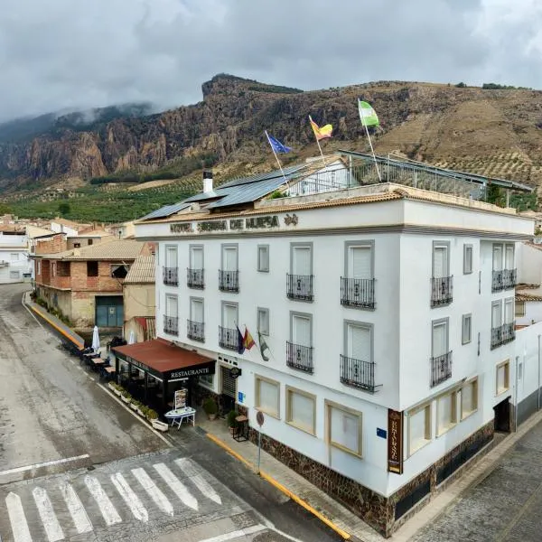 Hotel Sierra de Huesa, hotel din Huesa