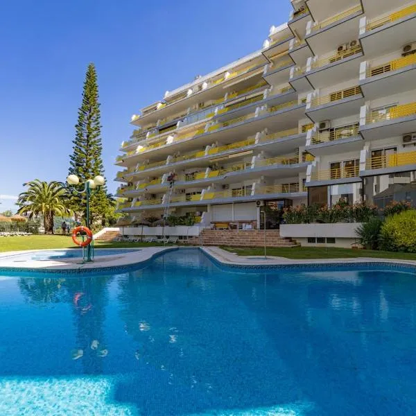 Relaxing in Vilamoura, hotel i Vilamoura