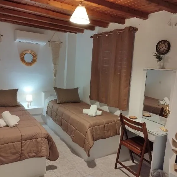 MMrooms Μονά κρεβάτια 2ος όροφος, hotell sihtkohas Tinos Town