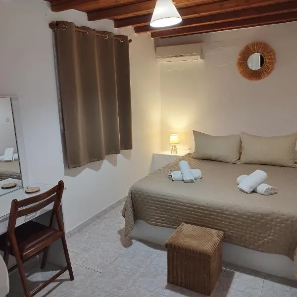 MMrooms διπλό κρεβάτι 2ος όροφος, hotel in Tinos