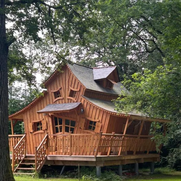 Les Jardins de Valinor, hotell i Thénezay
