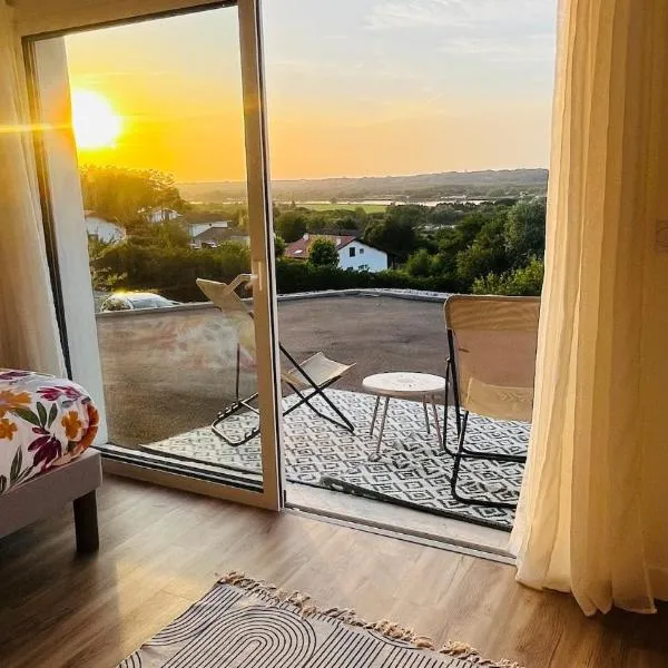 Petit havre de paix au cœur du pays basque, hotel en Urcuit