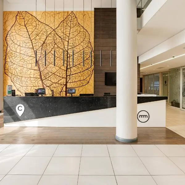 Menlyn Maine Trilogy Apartment 1305, hotel u gradu 'Pretoria'