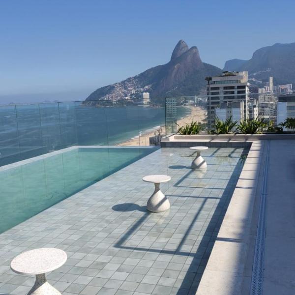 Brand New Studio - Rooftop Pool - 1 block Ipanema