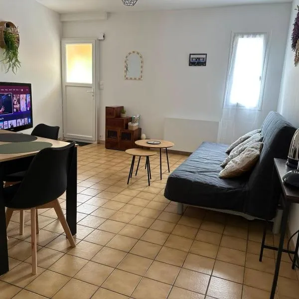 Appartement T2 avec terrasse privée, 4 couchages, tout proche de la cure thermale, centre-ville, hotel a Amélie-les-Bains-Palalda