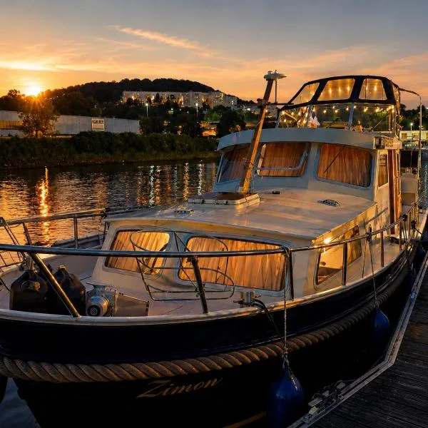 Zimon- Bateau Authentique - vue sur la Seine, hotel sa Rouen