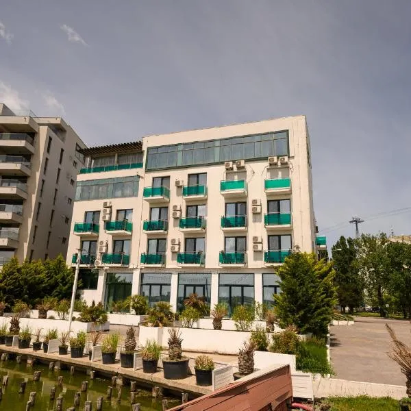 Hotel Laguna Lac Mamaia, hotel v destinaci Mamaia