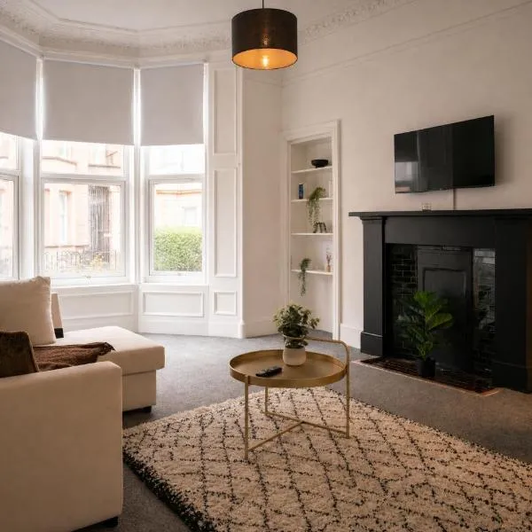 2BR Flat West End Near Kelvingrove and City Centre, hotel i Glasgow