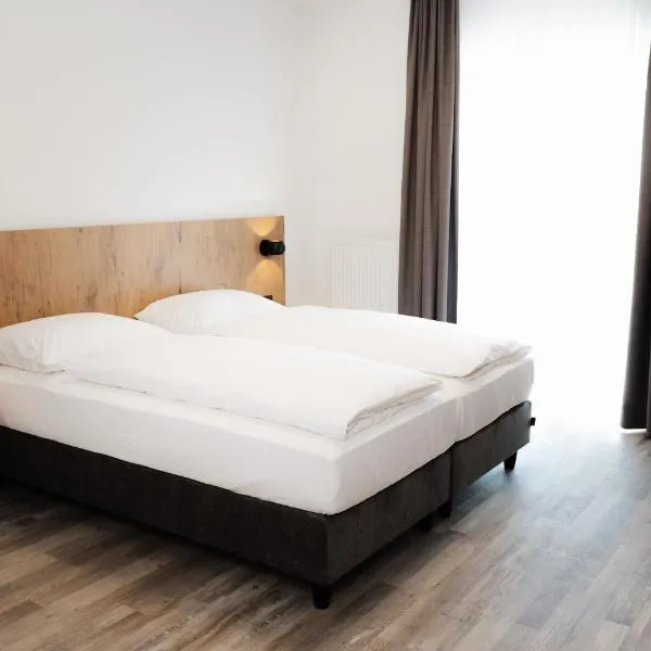 ML Business Hotel - Self-Check-in, מלון בלאנאך