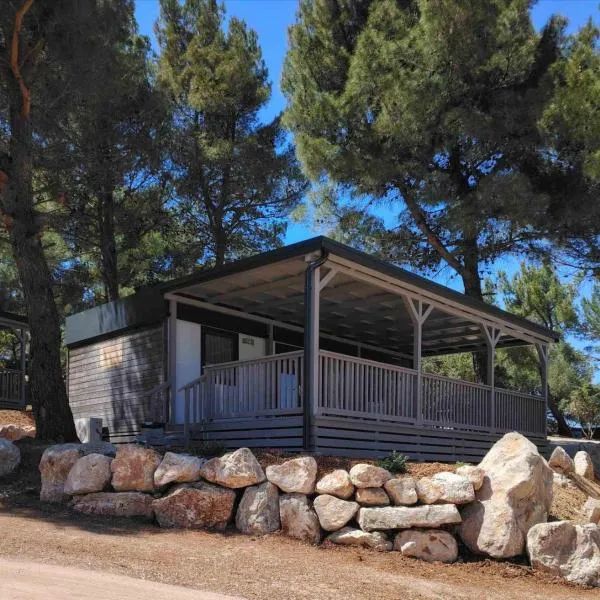 Mobile Home Victoria Vista, hôtel à Osor