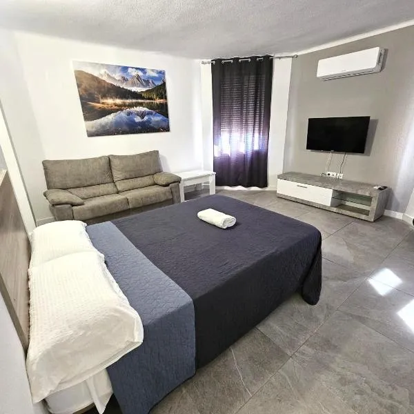 Hotel Velis, hotel in Vélez-Málaga