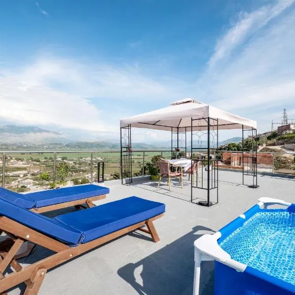 Lekursi Penthouse Sarande, hotel di Sarande
