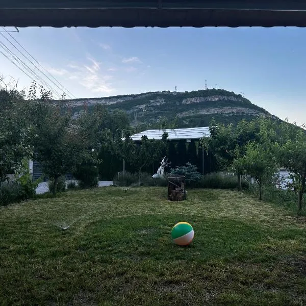 Mountain Panorama Garden BBQ ECO, hotel u gradu 'Šumen'