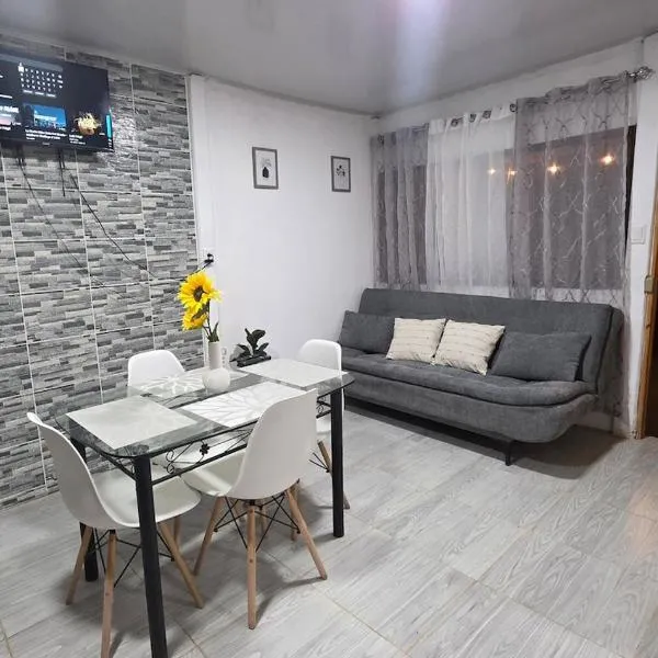 Casa Nubes, 2 minutes from the beach, hotel i La Cruz
