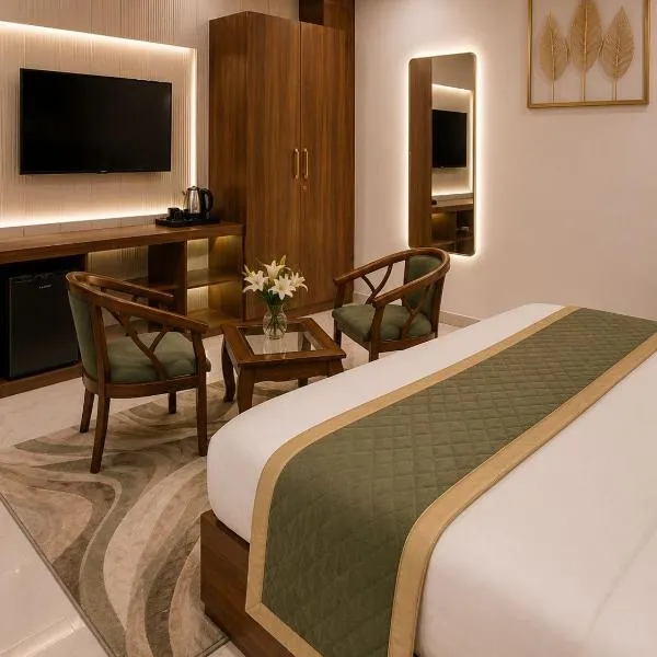 Hotel YshBellemount Sutes NearDelhi Airport - Free Airport Pickup & Drop, hotel em Nova Deli
