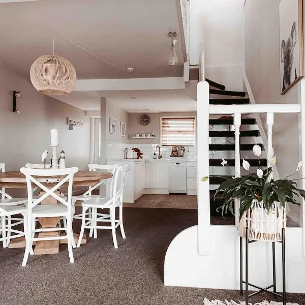 #Beachy Retreat Central Beachfront Apartment#, hotel a Napier