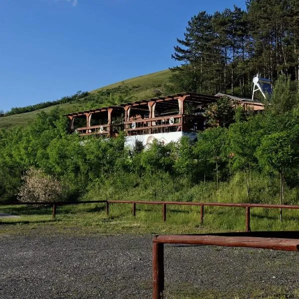 La Hacienda, hotel Maroskecén
