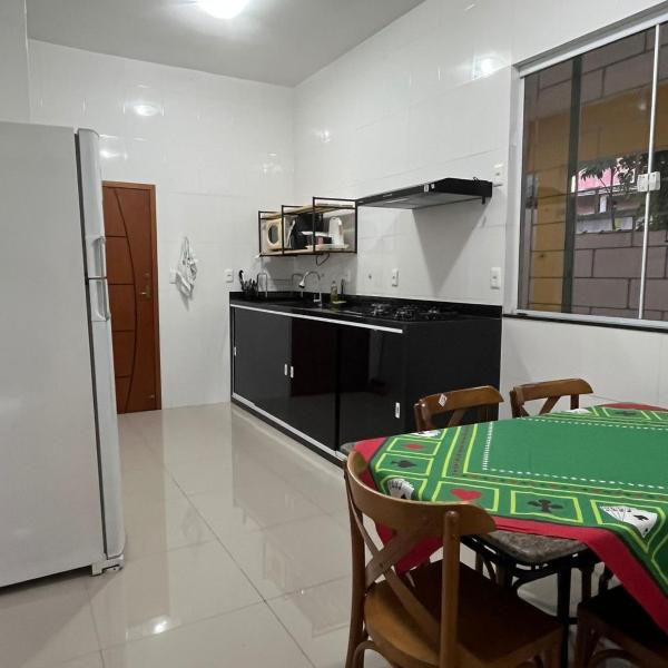 Casa para Famílias, Grupos e Empresas, Até 9 Hóspedes Próxima à Rodovia Dutra