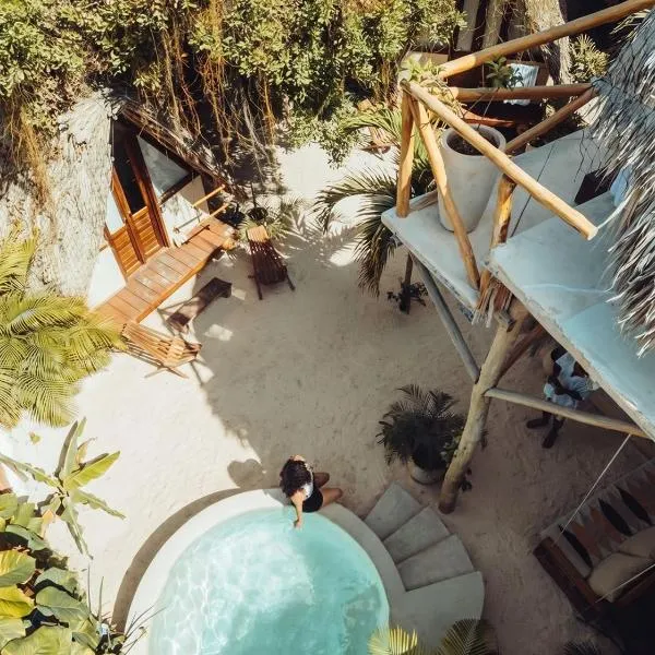 Casa Balam Holbox, Beach style cabañas with fully equipped kitchen for those who love to cook, hotel a Isola Holbox