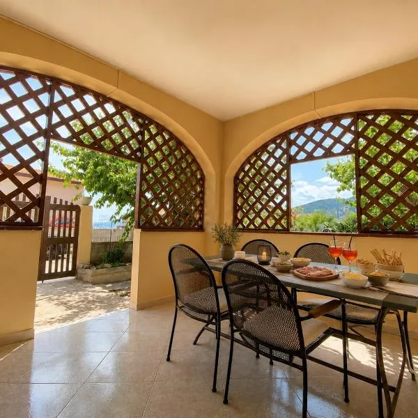 Rosemary Apartment, מלון בקאלה גונונה