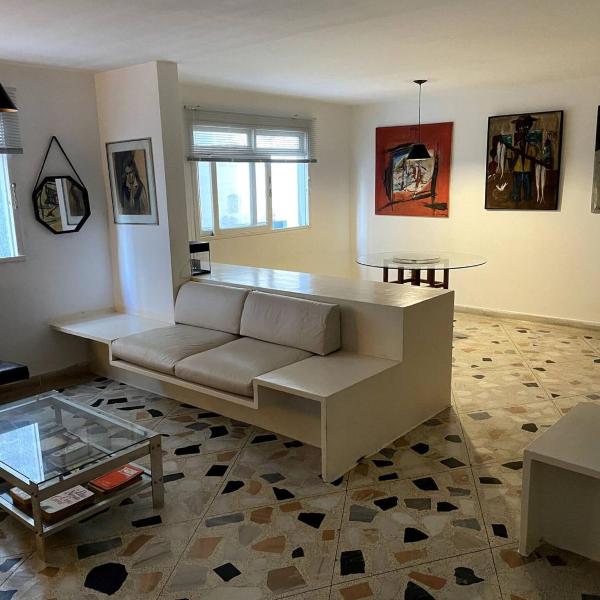 Apartamento espaçoso ao lado da praia de Boa Viagem