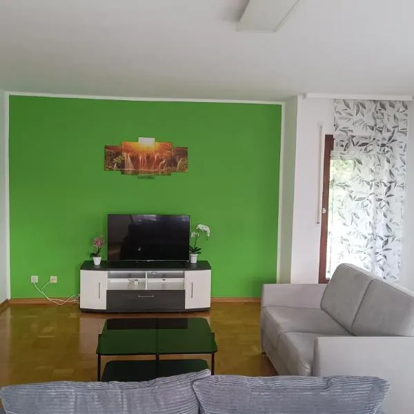 Viesnīca Rudiferienwohnung pilsētā Bīdingene