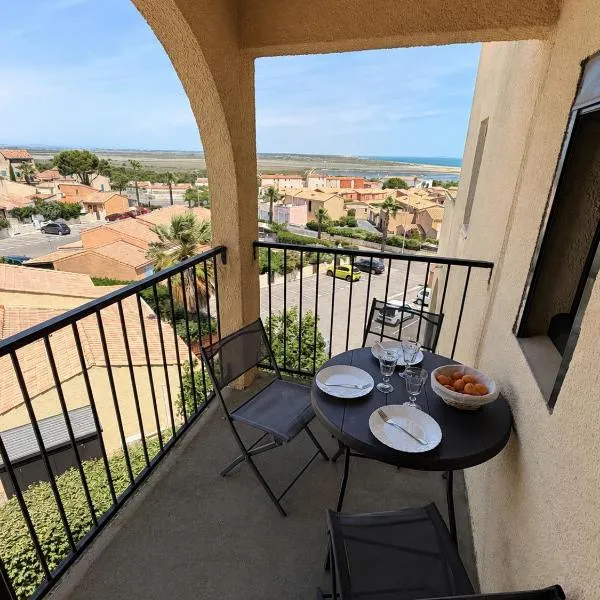 Appartement T3 climatisé avec vue sur mer, hotel en Fleury