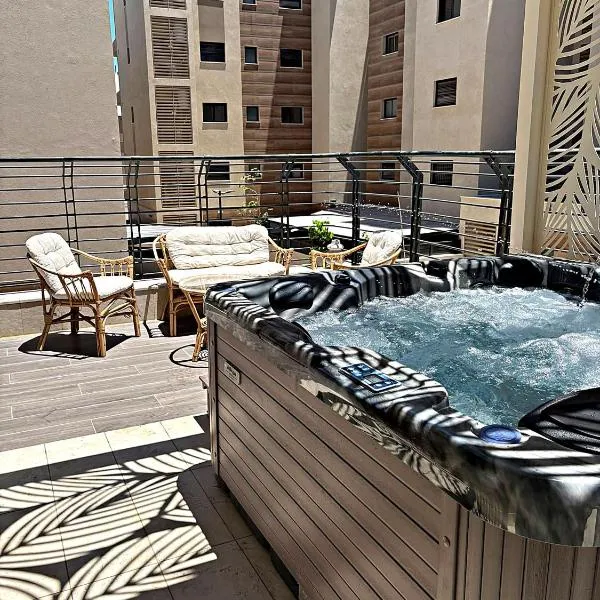Eilat में, होटल Blue in the desert - luxury apartment 10 min walk from the mall