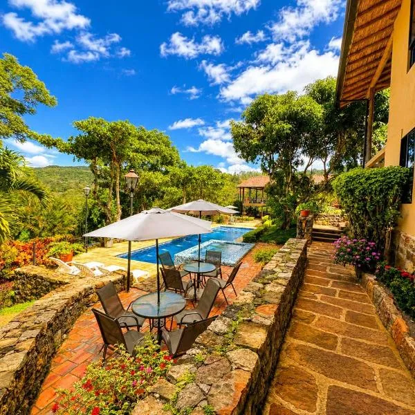 Hotel Casas de Campo El Ciruelo – hotel w mieście San Gil